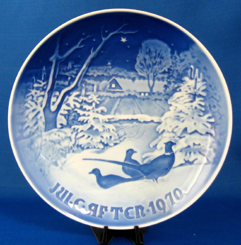 Blue And White Bing And Grondahl Plate Christmas Pheasants In The Snow 1970 Annual