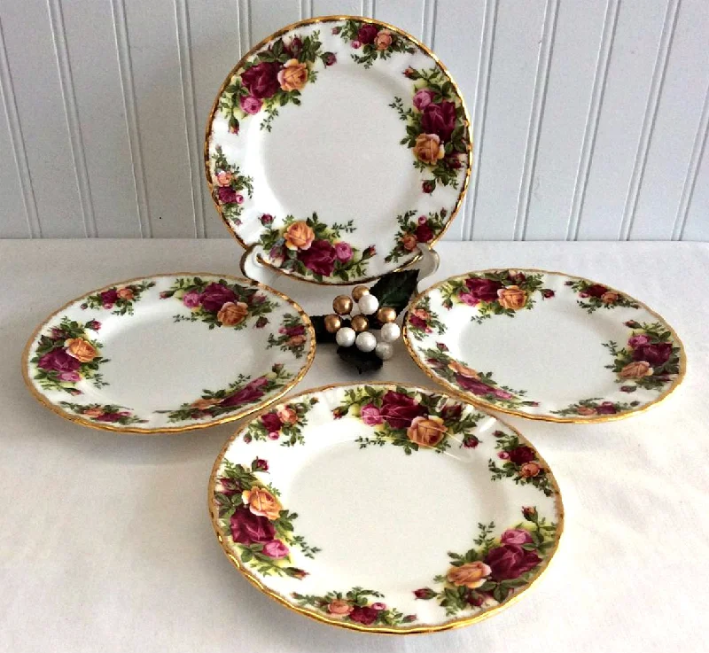 Royal Albert Old Country Roses 4 Tea Bread Plates 6.25 Inch England 1962-1974