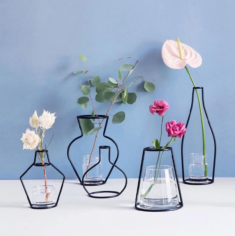 Nordic Minimalist Wire Vases